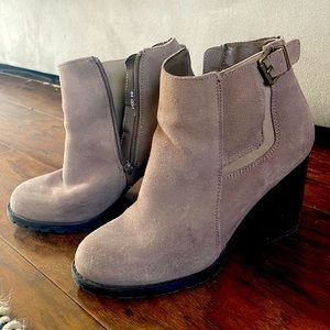 STEVE MADDEN Lacey Suede Leather Ankle Boots Booties Tan Chunky Block Heel 8